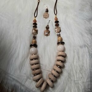 Pretty Wood Beads And Gold Colored Necklace And Earrings To Match
